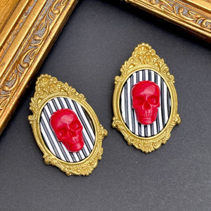 Vintage Skulls- Red ♥️