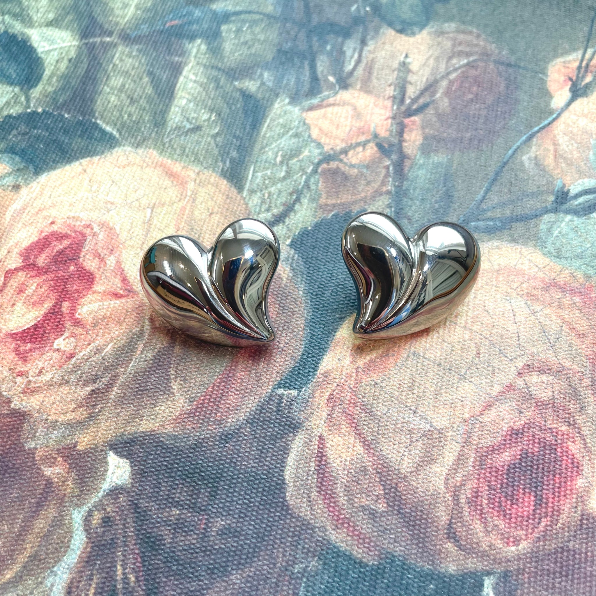 Puffy Heart Studs- Silver