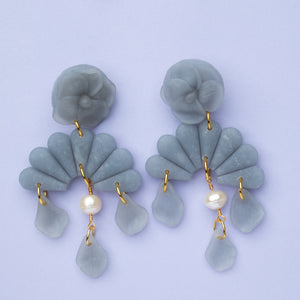 Flower Spring Pearl Earrings